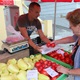 Zelena bistrička tržnica bogata je domaćim voćem i povrćem